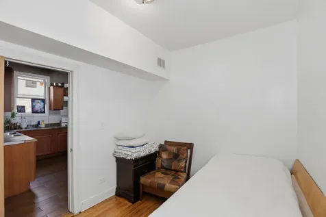 4937 West Huron Street Chicago IL 60644