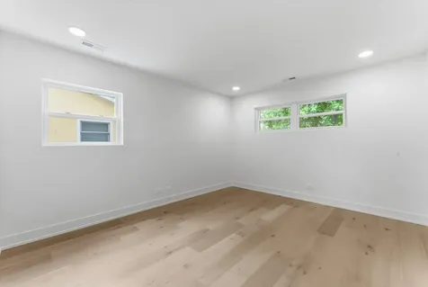 145 Wildwood Road Elk Grove Village IL 60007