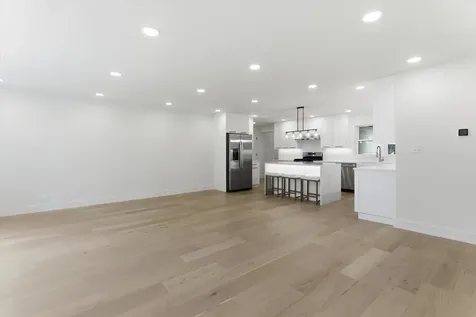 145 Wildwood Road Elk Grove Village IL 60007