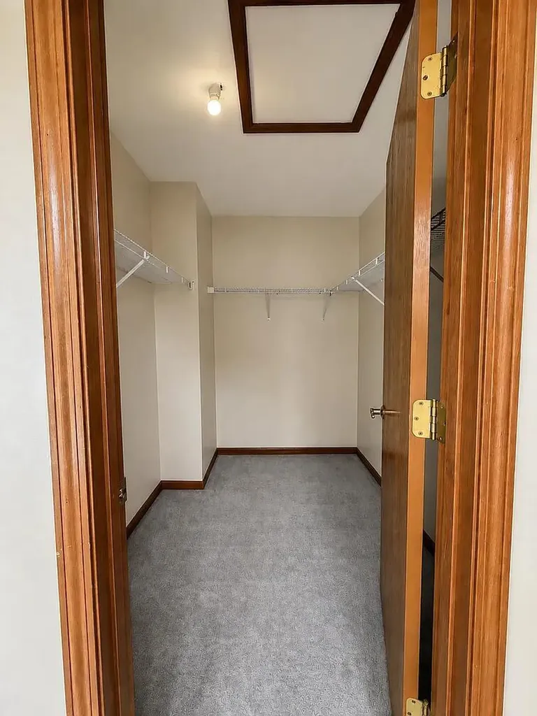 1241 Tennyson Lane Naperville IL 60540