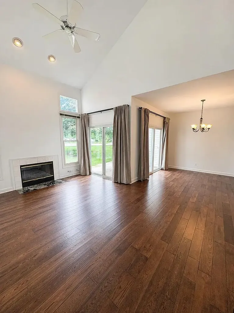 1241 Tennyson Lane Naperville IL 60540