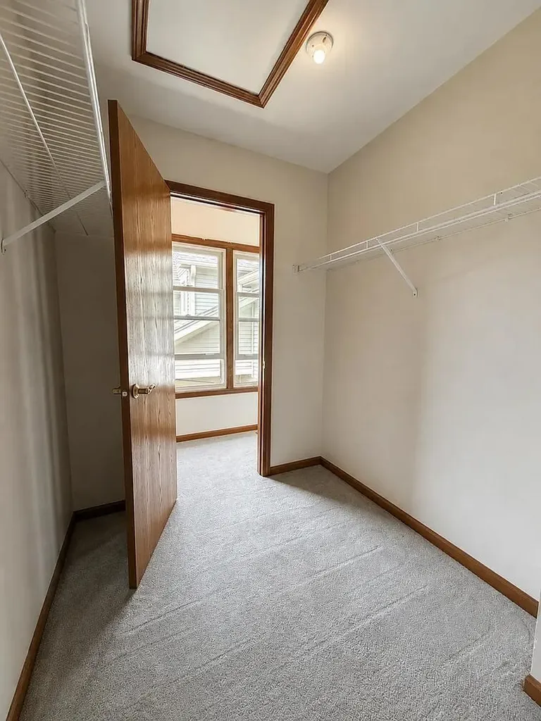 1241 Tennyson Lane Naperville IL 60540