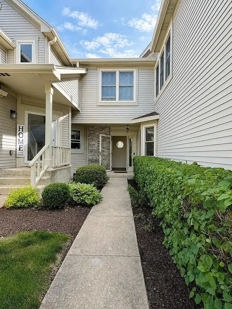 1241 Tennyson Lane Naperville IL 60540
