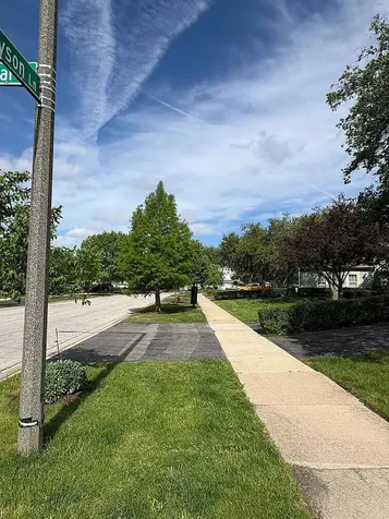 1241 Tennyson Lane Naperville IL 60540