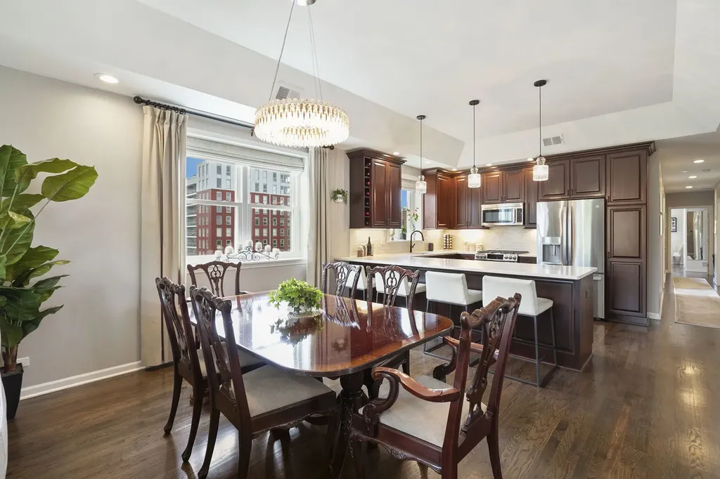 1422 North Orleans Street Chicago IL 60610