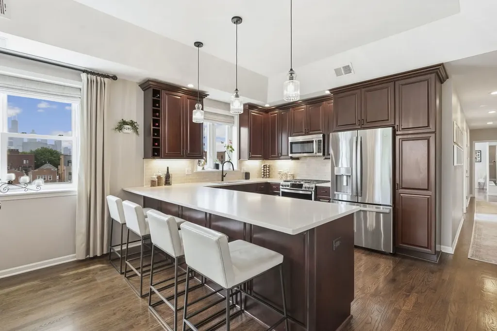1422 North Orleans Street Chicago IL 60610