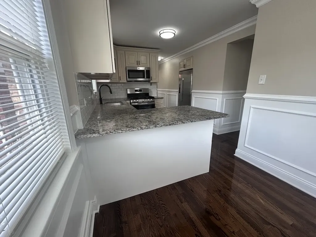 12211 South Lafayette Avenue Chicago IL 60628