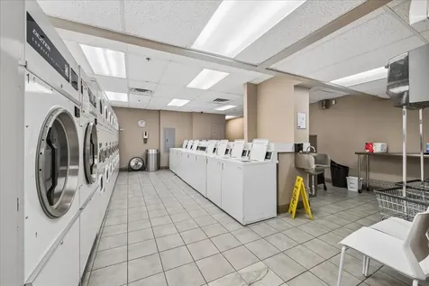 5320 North Sheridan Road Chicago IL 60640