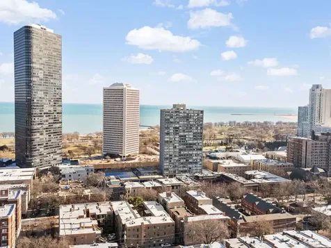 5320 North Sheridan Road Chicago IL 60640