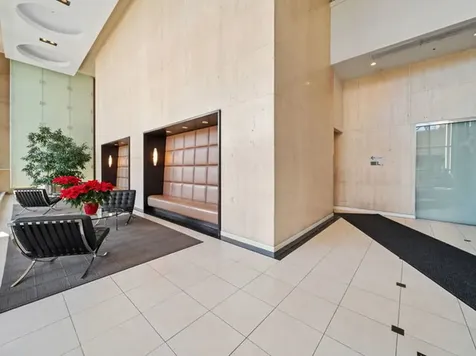5320 North Sheridan Road Chicago IL 60640