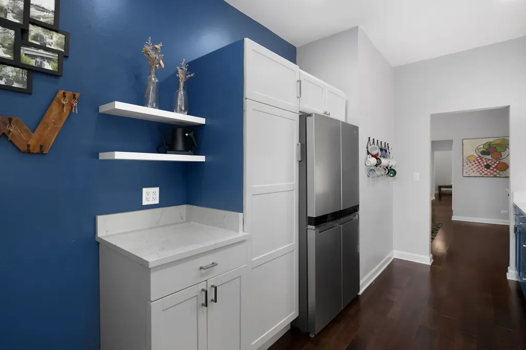 839 West Lakeside Place Chicago IL 60640