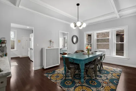 839 West Lakeside Place Chicago IL 60640