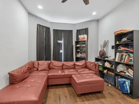 184 North Leamington Avenue Chicago IL 60644