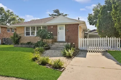 2410 Sunnyside Avenue Westchester IL 60154