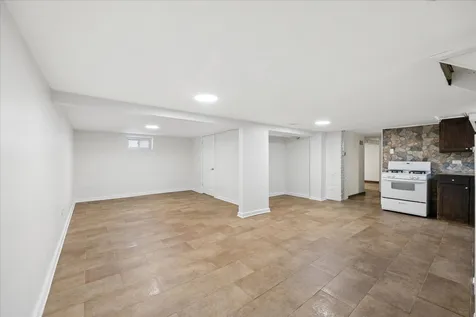 2410 Sunnyside Avenue Westchester IL 60154