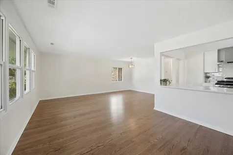 2410 Sunnyside Avenue Westchester IL 60154