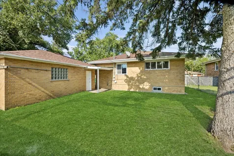 2410 Sunnyside Avenue Westchester IL 60154