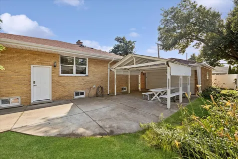 2410 Sunnyside Avenue Westchester IL 60154