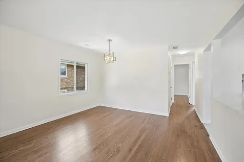 2410 Sunnyside Avenue Westchester IL 60154