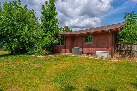 13 Grand Oaks Drive Lincoln IL 62656