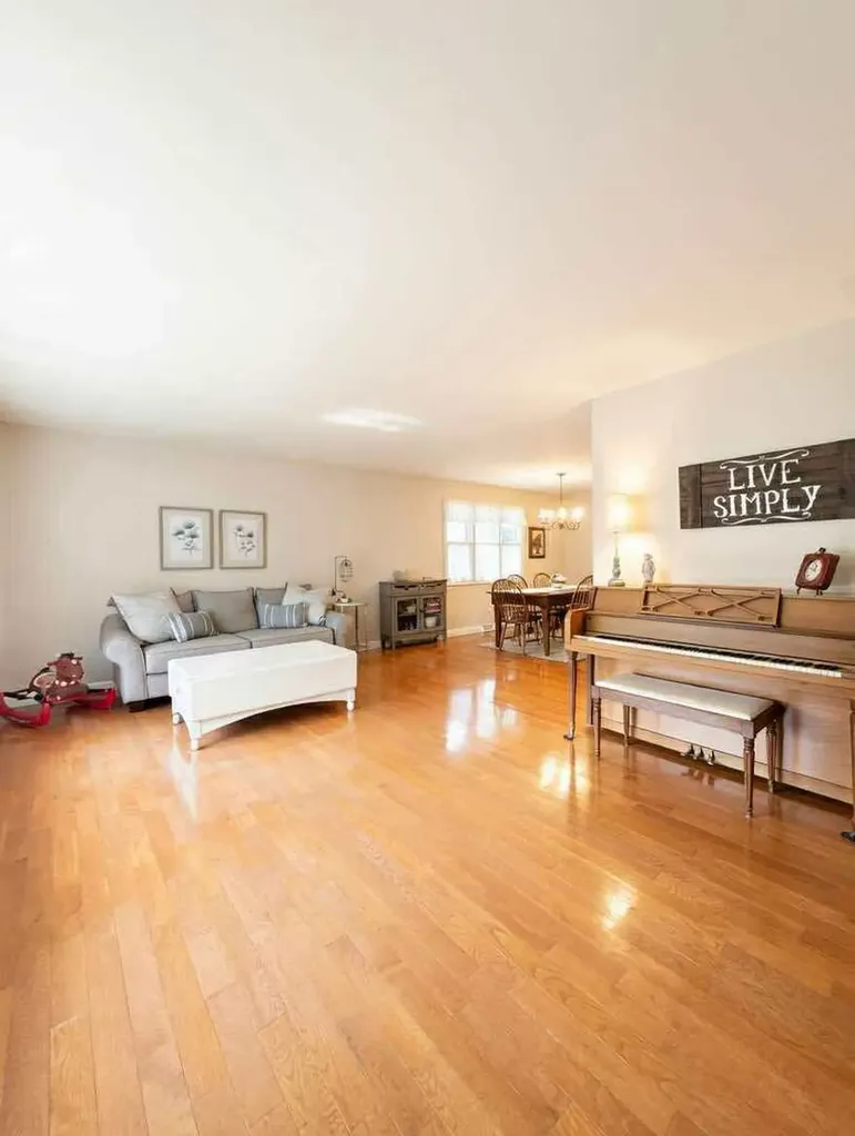 14340 Streamwood Drive Orland Park IL 60467