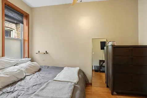 938 North Damen Avenue Chicago IL 60622