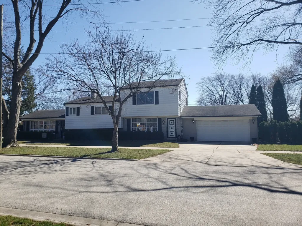 400 South Mount Prospect Road Mount Prospect IL 60056