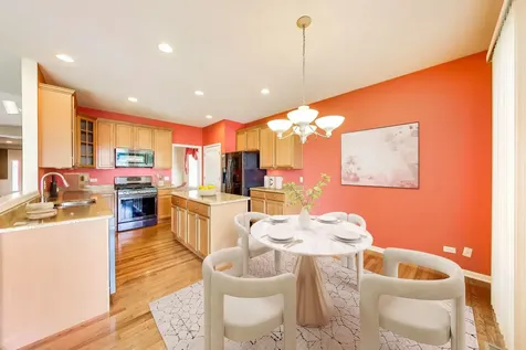 2660 Chesire Court West Dundee IL 60118