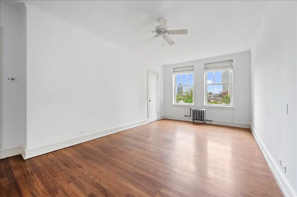 2440 North Lakeview Avenue Chicago IL 60614