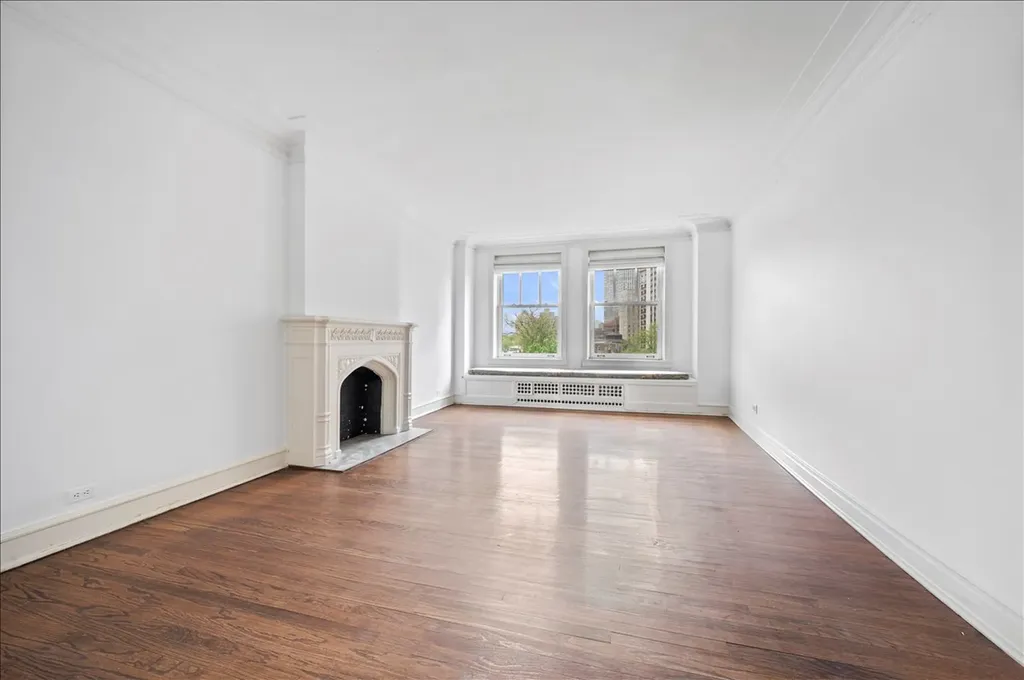 2440 North Lakeview Avenue Chicago IL 60614