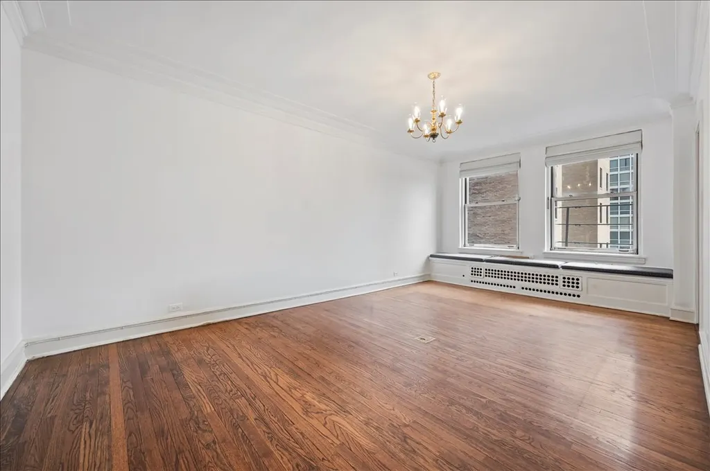 2440 North Lakeview Avenue Chicago IL 60614