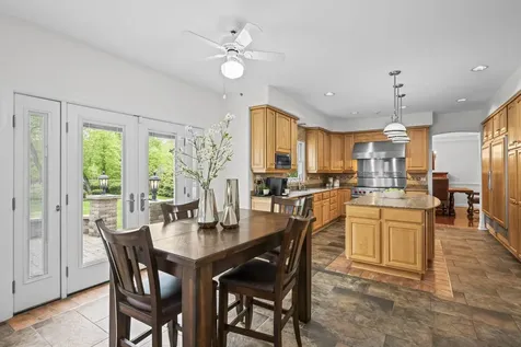 25568 North Countryside Drive Lake Barrington IL 60010