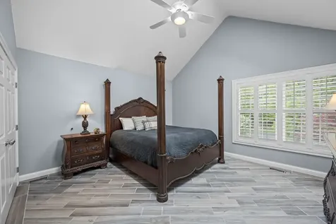 25568 North Countryside Drive Lake Barrington IL 60010