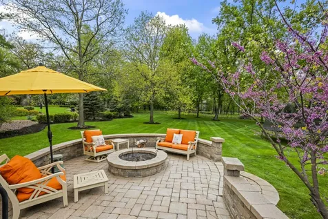 25568 North Countryside Drive Lake Barrington IL 60010