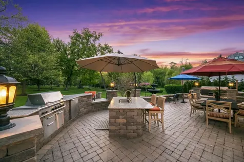 25568 North Countryside Drive Lake Barrington IL 60010