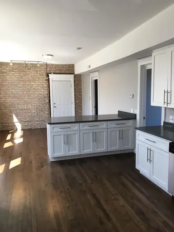 901 North Francisco Avenue Chicago IL 60622