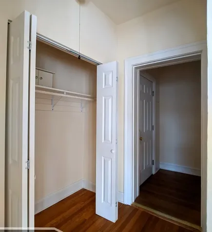 2704 North Sawyer Avenue Chicago IL 60647