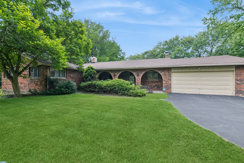 26824 South 88th Avenue Monee IL 60449