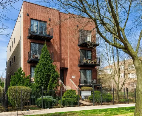 4412 South Indiana Avenue Chicago IL 60653