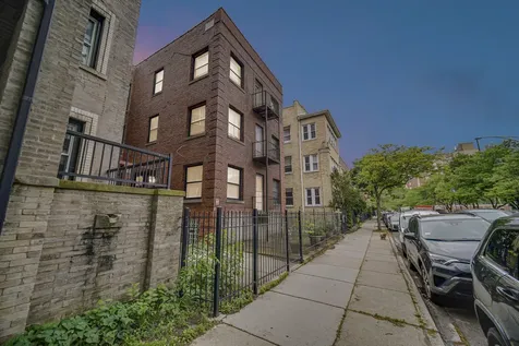 819 West Lawrence Avenue Chicago IL 60640