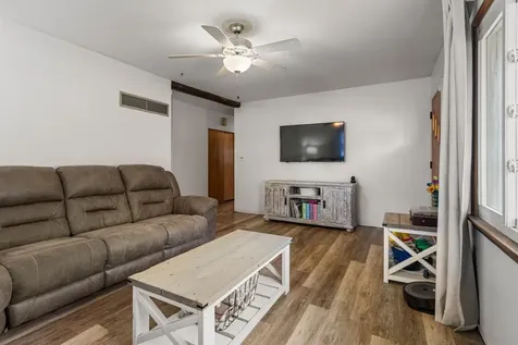 1306 Philo Road Urbana IL 61802