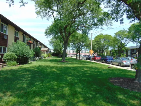 9588 North Terrace Place Des Plaines IL 60016