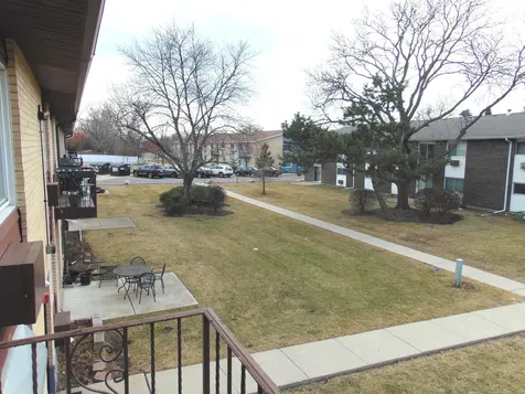 9588 North Terrace Place Des Plaines IL 60016