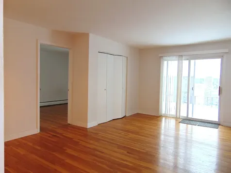 9588 North Terrace Place Des Plaines IL 60016