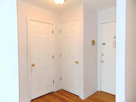 9588 North Terrace Place Des Plaines IL 60016