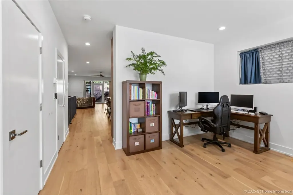 824 South Bell Avenue Chicago IL 60612