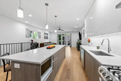 824 South Bell Avenue Chicago IL 60612