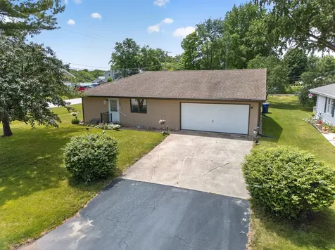 620 North 1st Street Coal City IL 60416