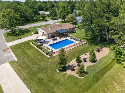 5720 Barrington Road Morris IL 60450