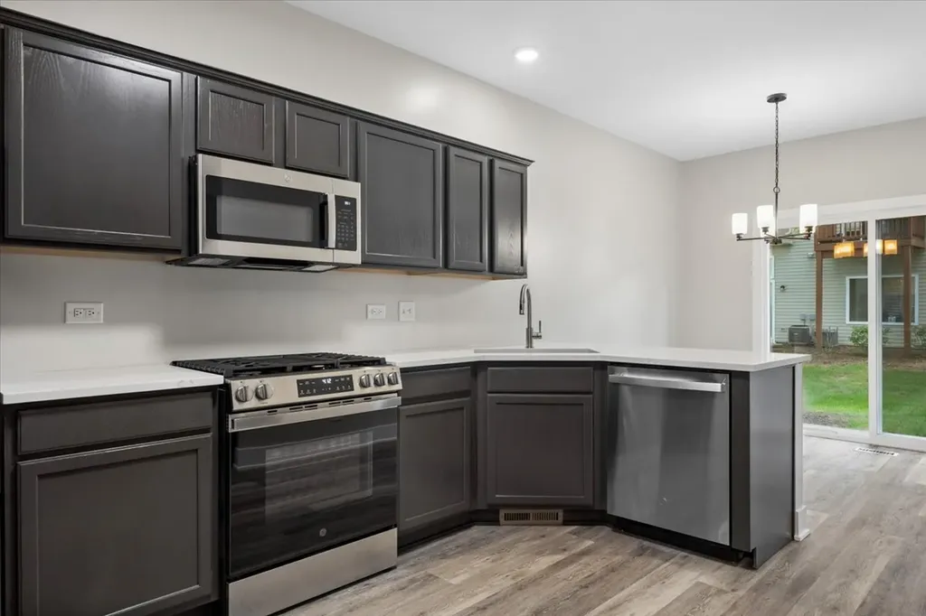 369 Abington Woods Drive Aurora IL 60502